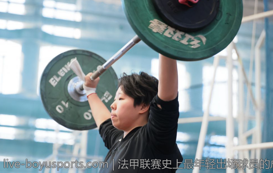 法甲联赛史上最年轻出场球员的成长轨迹